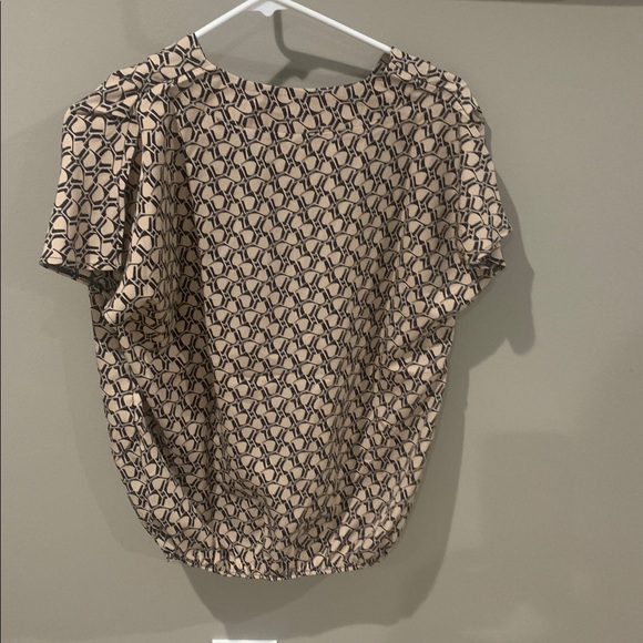 SHEIN Black and Cream Geometric Blouse - Picture 2 of 2